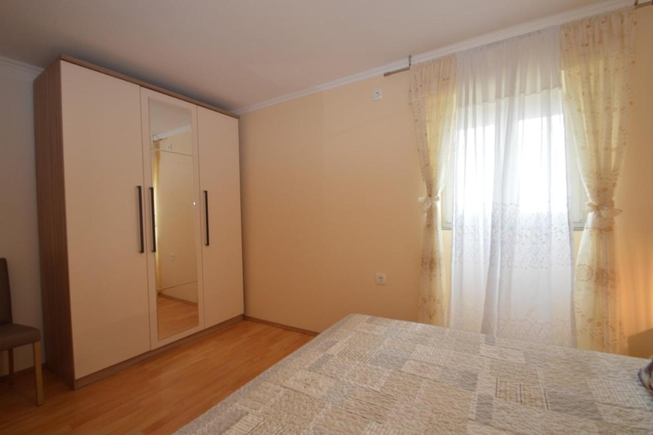 Apartment Hrasta Vrana  外观 照片