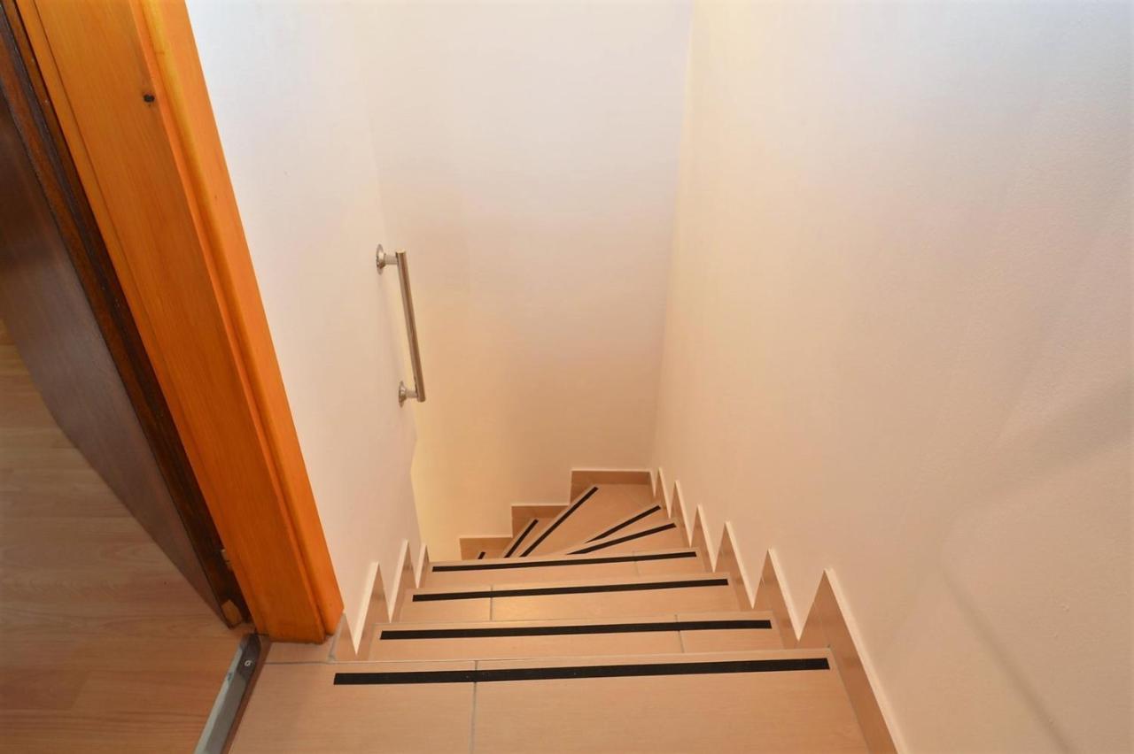 Apartment Hrasta Vrana  外观 照片